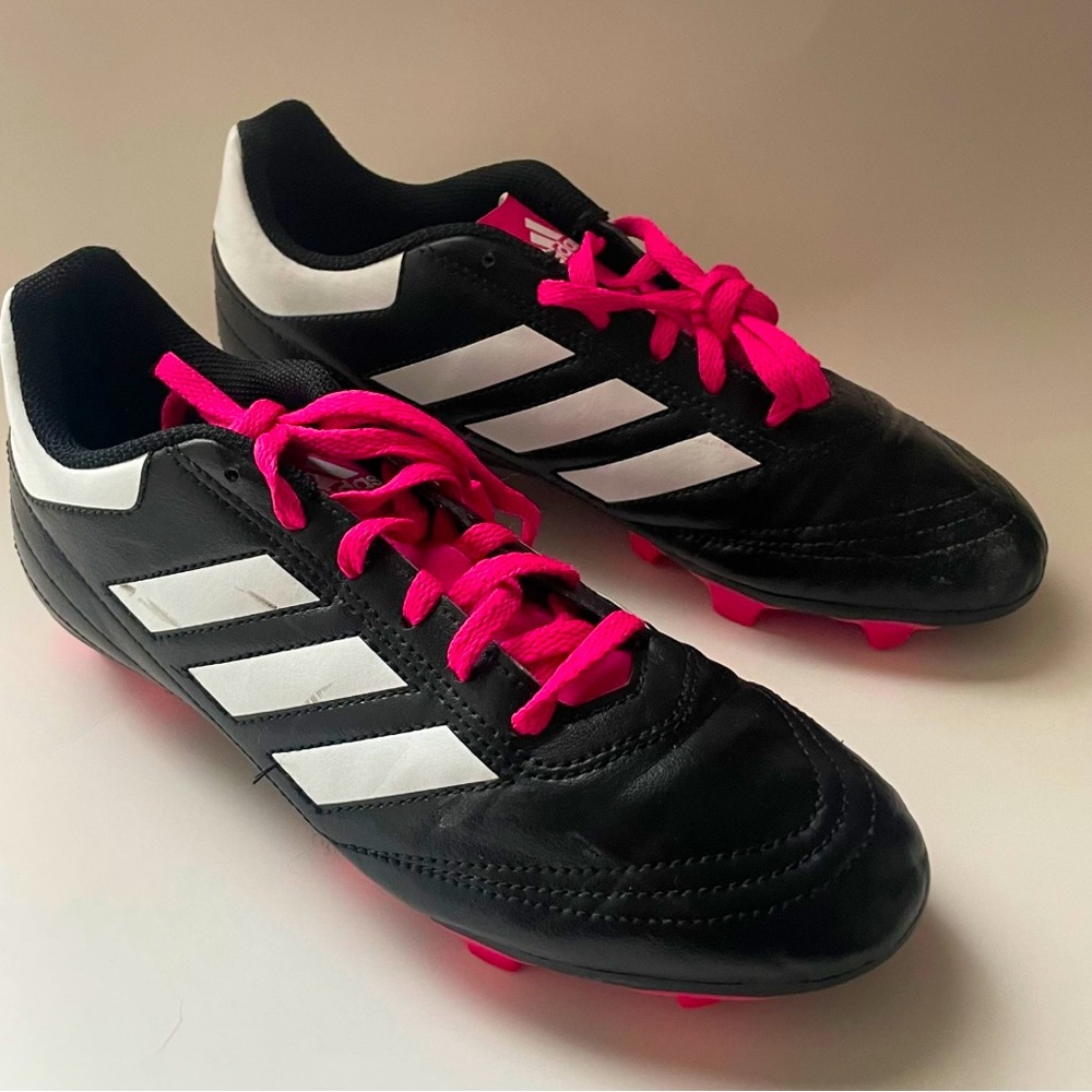 Youth Adidas Soccer Cleats Size 5